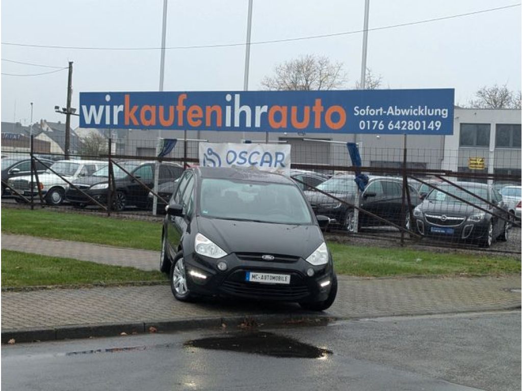 Ford S-Max bei Gebrauchtwagen.expert - Hauptabbildung Ford S-Max bei Gebrauchtwagen.expert - Hauptabbildung