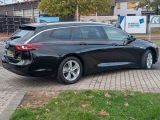 Opel Insignia bei Gebrauchtwagen.expert - Abbildung (3 / 15) Opel Insignia bei Gebrauchtwagen.expert - Abbildung (3 / 15)