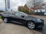 Opel Insignia bei Gebrauchtwagen.expert - Abbildung (4 / 15) Opel Insignia bei Gebrauchtwagen.expert - Abbildung (4 / 15)