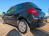Renault Clio bei Gebrauchtwagen.expert - Abbildung (12 / 15)