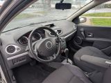 Renault Clio bei Gebrauchtwagen.expert - Abbildung (15 / 15) Renault Clio bei Gebrauchtwagen.expert - Abbildung (15 / 15)