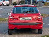 Peugeot 206 bei Gebrauchtwagen.expert - Abbildung (7 / 15)