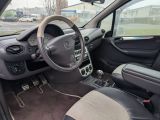 Mercedes-Benz A-Klasse bei Gebrauchtwagen.expert - Abbildung (14 / 15) Mercedes-Benz A-Klasse bei Gebrauchtwagen.expert - Abbildung (14 / 15)