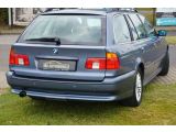BMW 5 Touring bei Gebrauchtwagen.expert - Abbildung (2 / 15)
