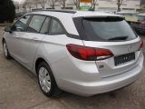 Opel Astra bei Gebrauchtwagen.expert - Abbildung (2 / 9)