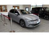 VW Golf VIII bei Gebrauchtwagen.expert - Abbildung (4 / 15) VW Golf VIII bei Gebrauchtwagen.expert - Abbildung (4 / 15)