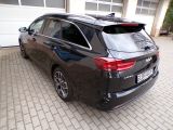 Kia Ceed bei Gebrauchtwagen.expert - Abbildung (4 / 15)