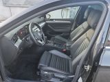 VW Passat bei Gebrauchtwagen.expert - Abbildung (12 / 15) VW Passat bei Gebrauchtwagen.expert - Abbildung (12 / 15)