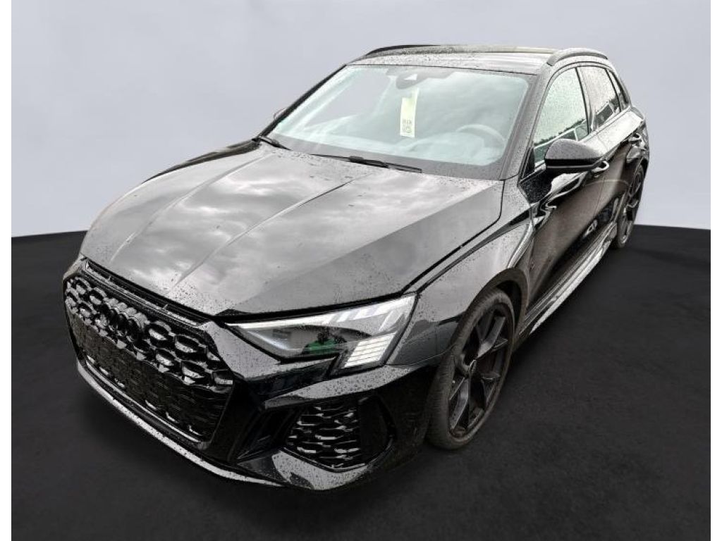 Audi RS 3 bei Gebrauchtwagen.expert - Hauptabbildung Audi RS 3 bei Gebrauchtwagen.expert - Hauptabbildung
