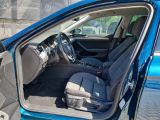 VW Passat bei Gebrauchtwagen.expert - Abbildung (12 / 15) VW Passat bei Gebrauchtwagen.expert - Abbildung (12 / 15)