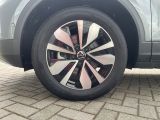 VW T-Roc bei Gebrauchtwagen.expert - Abbildung (8 / 15)