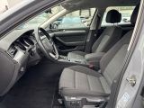 VW Passat bei Gebrauchtwagen.expert - Abbildung (12 / 15) VW Passat bei Gebrauchtwagen.expert - Abbildung (12 / 15)
