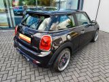 Mini Cooper S bei Gebrauchtwagen.expert - Abbildung (6 / 15) Mini Cooper S bei Gebrauchtwagen.expert - Abbildung (6 / 15)