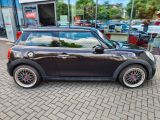 Mini Cooper S bei Gebrauchtwagen.expert - Abbildung (5 / 15) Mini Cooper S bei Gebrauchtwagen.expert - Abbildung (5 / 15)