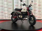 Honda Motorräder bei Gebrauchtwagen.expert - Abbildung (2 / 8)