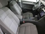 VW Passat bei Gebrauchtwagen.expert - Abbildung (11 / 15)