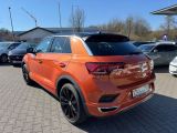 VW T-Roc bei Gebrauchtwagen.expert - Abbildung (4 / 15) VW T-Roc bei Gebrauchtwagen.expert - Abbildung (4 / 15)