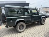 Land Rover Defender bei Gebrauchtwagen.expert - Abbildung (6 / 10)