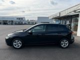 VW Golf VIII bei Gebrauchtwagen.expert - Abbildung (3 / 15)