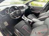 Kia Pro Ceed bei Gebrauchtwagen.expert - Abbildung (12 / 15) Kia Pro Ceed bei Gebrauchtwagen.expert - Abbildung (12 / 15)