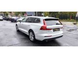 Volvo V60 bei Gebrauchtwagen.expert - Abbildung (4 / 15) Volvo V60 bei Gebrauchtwagen.expert - Abbildung (4 / 15)