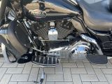 Harley-Davidson Electra Glide bei Gebrauchtwagen.expert - Abbildung (14 / 15)