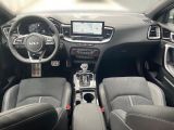 Kia Ceed bei Gebrauchtwagen.expert - Abbildung (12 / 15) Kia Ceed bei Gebrauchtwagen.expert - Abbildung (12 / 15)