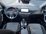 Kia Ceed bei Gebrauchtwagen.expert - Abbildung (13 / 15) Kia Ceed bei Gebrauchtwagen.expert - Abbildung (13 / 15)