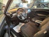 Mini Cooper D bei Gebrauchtwagen.expert - Abbildung (4 / 15) Mini Cooper D bei Gebrauchtwagen.expert - Abbildung (4 / 15)