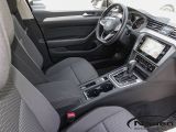 VW Passat bei Gebrauchtwagen.expert - Abbildung (8 / 15)