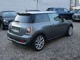 Mini Cooper S bei Gebrauchtwagen.expert - Abbildung (3 / 14)