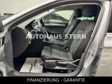 VW Passat bei Gebrauchtwagen.expert - Abbildung (13 / 15) VW Passat bei Gebrauchtwagen.expert - Abbildung (13 / 15)