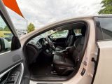 Volvo V40 bei Gebrauchtwagen.expert - Abbildung (13 / 15) Volvo V40 bei Gebrauchtwagen.expert - Abbildung (13 / 15)