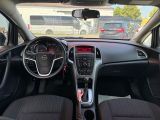 Opel Astra bei Gebrauchtwagen.expert - Abbildung (9 / 15) Opel Astra bei Gebrauchtwagen.expert - Abbildung (9 / 15)