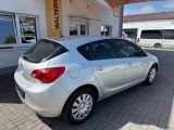 Opel Astra bei Gebrauchtwagen.expert - Abbildung (7 / 15) Opel Astra bei Gebrauchtwagen.expert - Abbildung (7 / 15)
