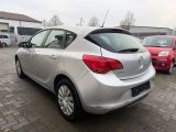 Opel Astra bei Gebrauchtwagen.expert - Abbildung (4 / 15)