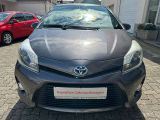 Toyota Yaris bei Gebrauchtwagen.expert - Abbildung (2 / 15)