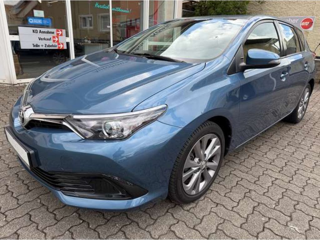 Toyota Auris bei Gebrauchtwagen.expert - Hauptabbildung Toyota Auris bei Gebrauchtwagen.expert - Hauptabbildung