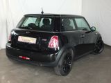 Mini One bei Gebrauchtwagen.expert - Abbildung (2 / 15)