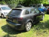 Audi A3 Sportback bei Gebrauchtwagen.expert - Abbildung (4 / 15)