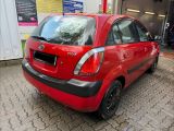 Kia Rio bei Gebrauchtwagen.expert - Abbildung (3 / 4) Kia Rio bei Gebrauchtwagen.expert - Abbildung (3 / 4)