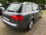 Audi A4 bei Gebrauchtwagen.expert - Abbildung (4 / 7)