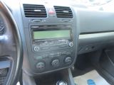 VW Golf V bei Gebrauchtwagen.expert - Abbildung (14 / 15)