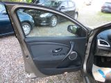 Renault Megane III bei Gebrauchtwagen.expert - Abbildung (8 / 12) Renault Megane III bei Gebrauchtwagen.expert - Abbildung (8 / 12)