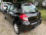 Renault Clio bei Gebrauchtwagen.expert - Abbildung (4 / 8) Renault Clio bei Gebrauchtwagen.expert - Abbildung (4 / 8)