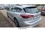 Ford Focus Turnier bei Gebrauchtwagen.expert - Abbildung (6 / 15) Ford Focus Turnier bei Gebrauchtwagen.expert - Abbildung (6 / 15)