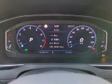 VW Passat bei Gebrauchtwagen.expert - Abbildung (12 / 15) VW Passat bei Gebrauchtwagen.expert - Abbildung (12 / 15)