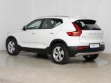 Volvo XC40 bei Gebrauchtwagen.expert - Abbildung (6 / 15)
