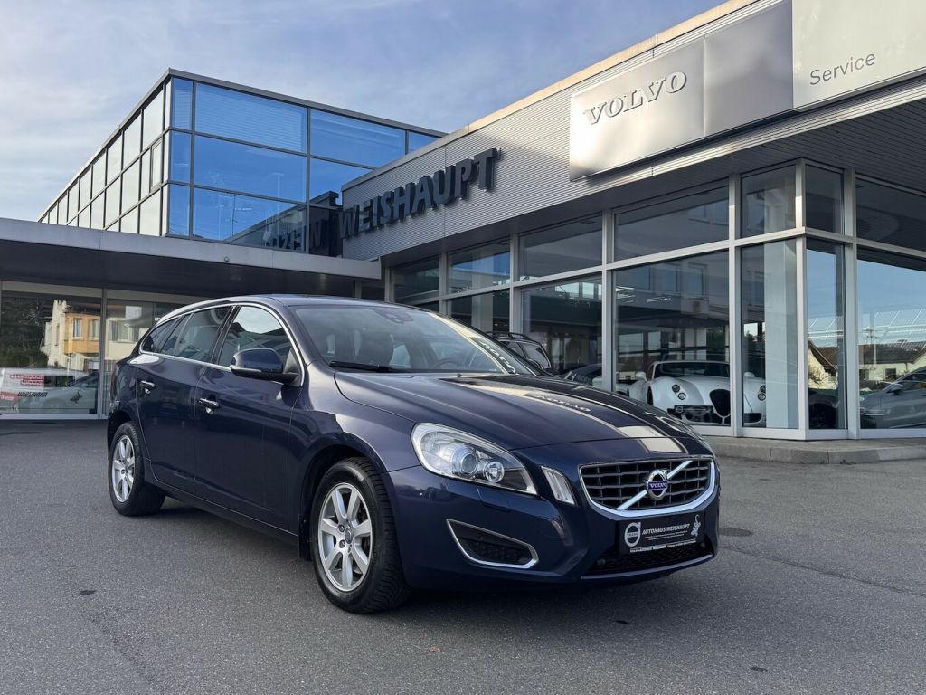 Volvo V60 bei Gebrauchtwagen.expert - Hauptabbildung Volvo V60 bei Gebrauchtwagen.expert - Hauptabbildung
