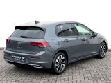 VW Golf bei Gebrauchtwagen.expert - Abbildung (5 / 15)